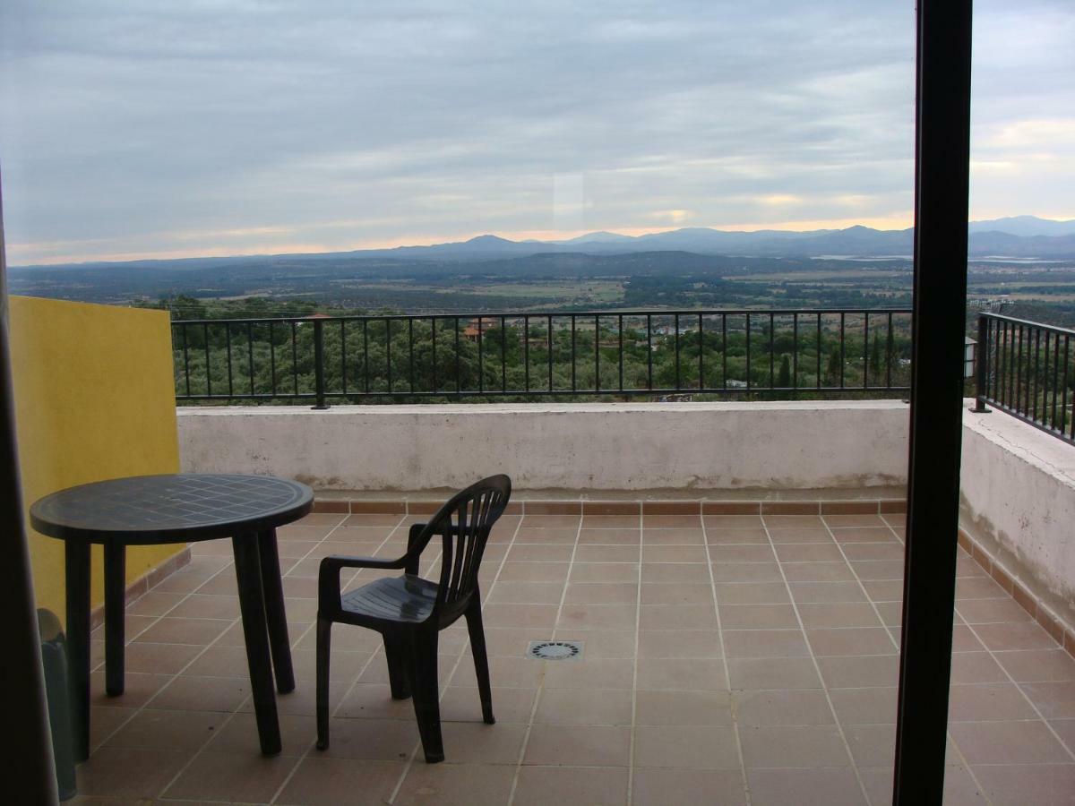 Apartamentos Rurales Manolo Casas del Monte Екстериор снимка